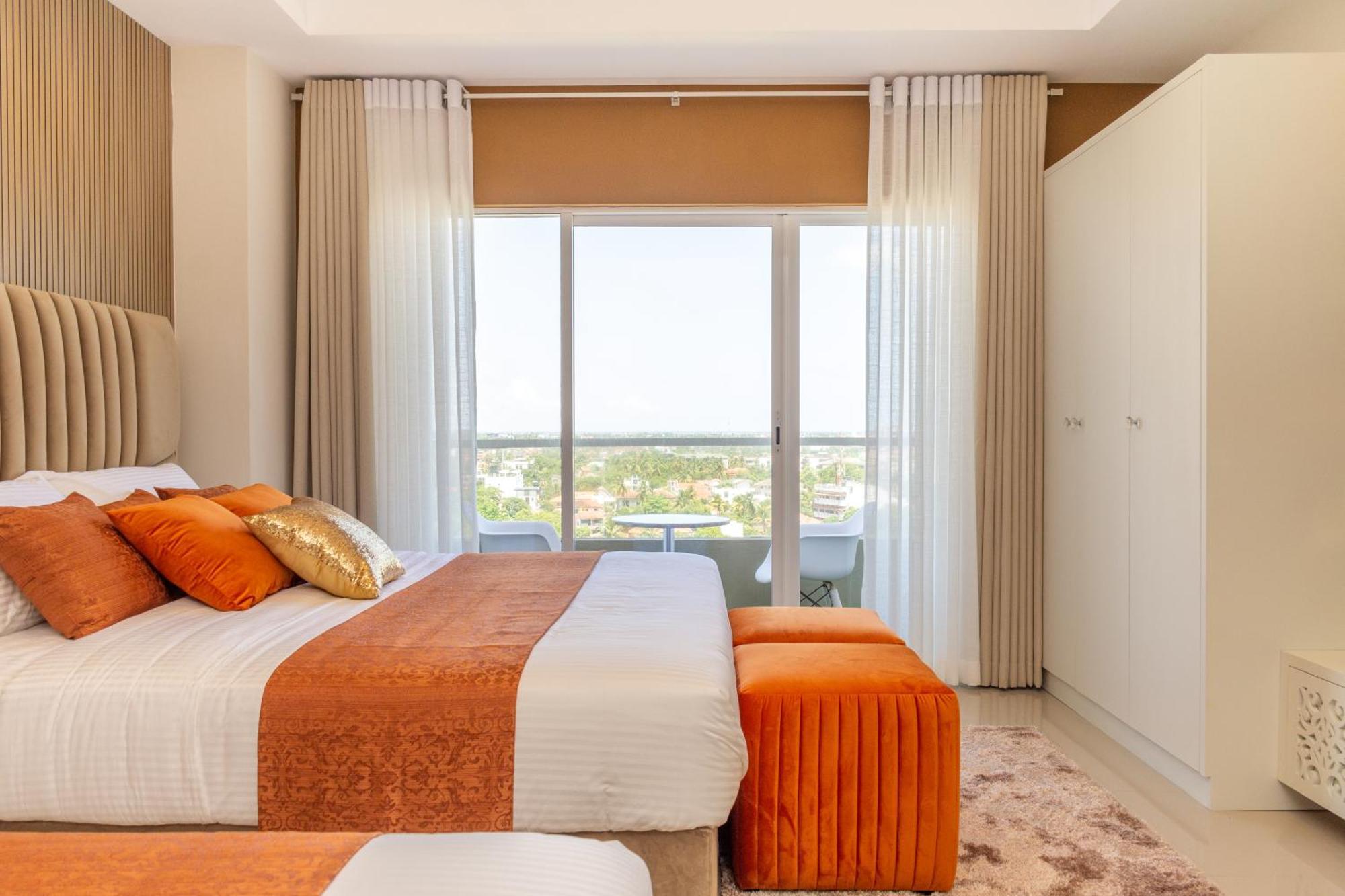 Ocean Breeze By Livinji - Luxury Apartment